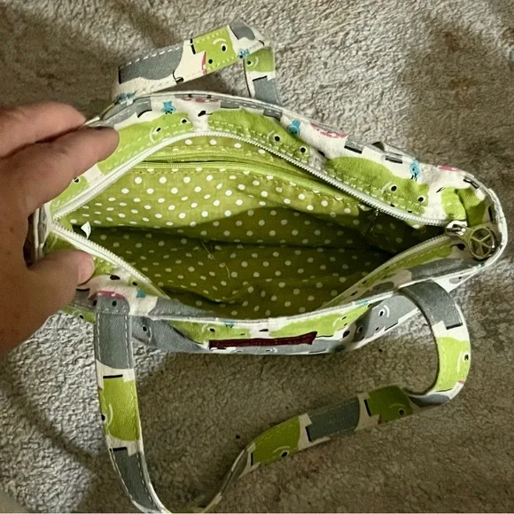 Bungalow 360 Green and Gray Hippo  Mini Tote - Picture 3 of 3